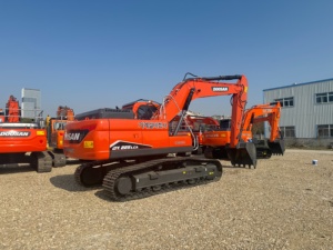 Escavatore Originale DOOSAN DX225LC DX225 225 LCA Prodotto in Corea, Escavatore Usato Doosan da 25 Tonnellate in Vendita a Shanghai - Product Image 2
