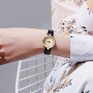 Reloj de pulsera de cuarzo elegante para mujer, color oro rosa, esfera con piedras preciosas de colores, correa de cuero marrón - Product Image 4