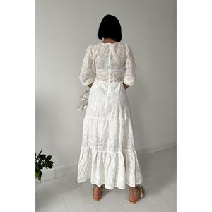 เดรสทรงเอปักลายสีขาว คอทรงโอ เอวธรรมชาติ ผ้าทอ ระบายอากาศได้ดี เหมาะสำหรับใส่ในชีวิตประจำวัน - Product Image 1
