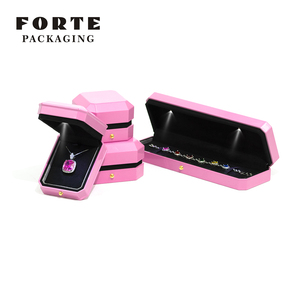 FORTE Wholesale Simple Square High End Pink Plastic Led Jewelry Box with Custom Logo for Necklace <b>Bracelet</b> Ring Packaging - Product Image 5