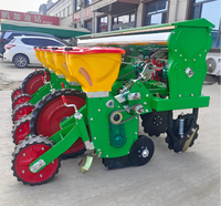 Semoir de maïs tout-terrain à suivi automatique pour semis direct, avec profondeur de plantation limitée et cadre robuste et durable.