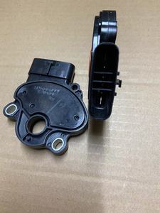 Mazda 2 3 5 6 CX-7 xe trung tính an toàn lần lượt chuyển đổi tín hiệu OEM FN02-21-444 - Product Image 3