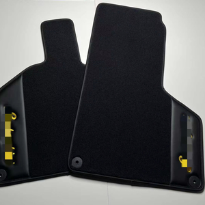 Tapis de sol adaptés à la Lamborghini URUS. Intérieur tout-terrain hybride Urus <span class=keywords><strong>SE</strong></span>. Tapis de sol en cuir entièrement recouvrants. - Product Image 1