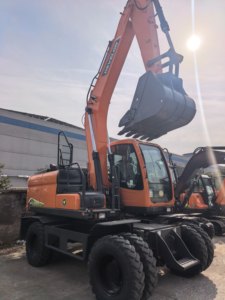 Excavadora de Ruedas Develon DX150WE de 15 Toneladas con Alta Movilidad - Product Image 1