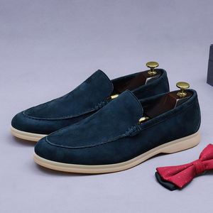 Chaussures en cuir souple pour hommes, fabriquées à la main, de haute qualité, avec une texture mate et un design rétro à bout pointu - Product Image 4