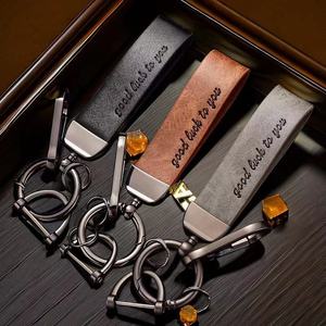 Llavero <span class=keywords><strong>de</strong></span> Coche <span class=keywords><strong>de</strong></span> Lujo <span class=keywords><strong>de</strong></span> Aleación <span class=keywords><strong>de</strong></span> Zinc y Metal con Anillo <span class=keywords><strong>de</strong></span> Cuero PU, Llavero Creativo <span class=keywords><strong>de</strong></span> Cuero PU, Regalos <span class=keywords><strong>de</strong></span> Moda para Hombres y Mujeres, Accesorios - Product Image 1