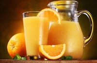 Vers fruitsapmachine voor promotie