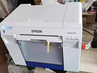Imprimante Epson Surelab D700 d'occasion - Imprimante Epson Sure Lab - D700 - Imprimante Epson Minilab D700 - Petite imprimante photo à jet d'encre