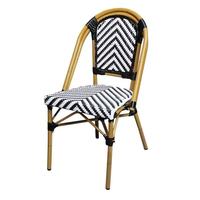 Chaises de bistrot parisien en rotin de style français pour terrasse extérieure