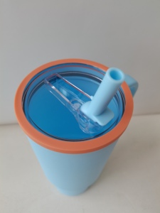 Gobelet isotherme en plastique bleu mat grande capacité 40 oz avec poignée, paille et couvercle pour le bureau, la voiture et les voyages, bouteille d'eau avec logo personnalisé - Product Image 6