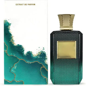 Parfum féminin en spray de 100 ml, senteur <span class=keywords><strong>bois</strong></span>ée, avec une fragrance longue durée et une mélange de notes fruitées douces, fraîches et épicées. - Product Image 4