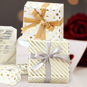 Reciclable al por mayor personalización cumpleaños fiesta de Navidad rollo papel de aluminio dorado 0,4*3M caja de regalo papel de regalo personalizado - Product Image 3