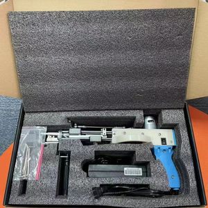 <span class=keywords><strong>Pistola</strong></span> Eléctrica de <span class=keywords><strong>Tufting</strong></span> <span class=keywords><strong>2</strong></span> <span class=keywords><strong>en</strong></span> <span class=keywords><strong>1</strong></span> para Pelo Largo, Altura Máxima de Pelo Cortado de 30mm, Herramienta para Hacer Alfombras Peludas Hechas a Mano y Tapices Artísticos - Product Image 3