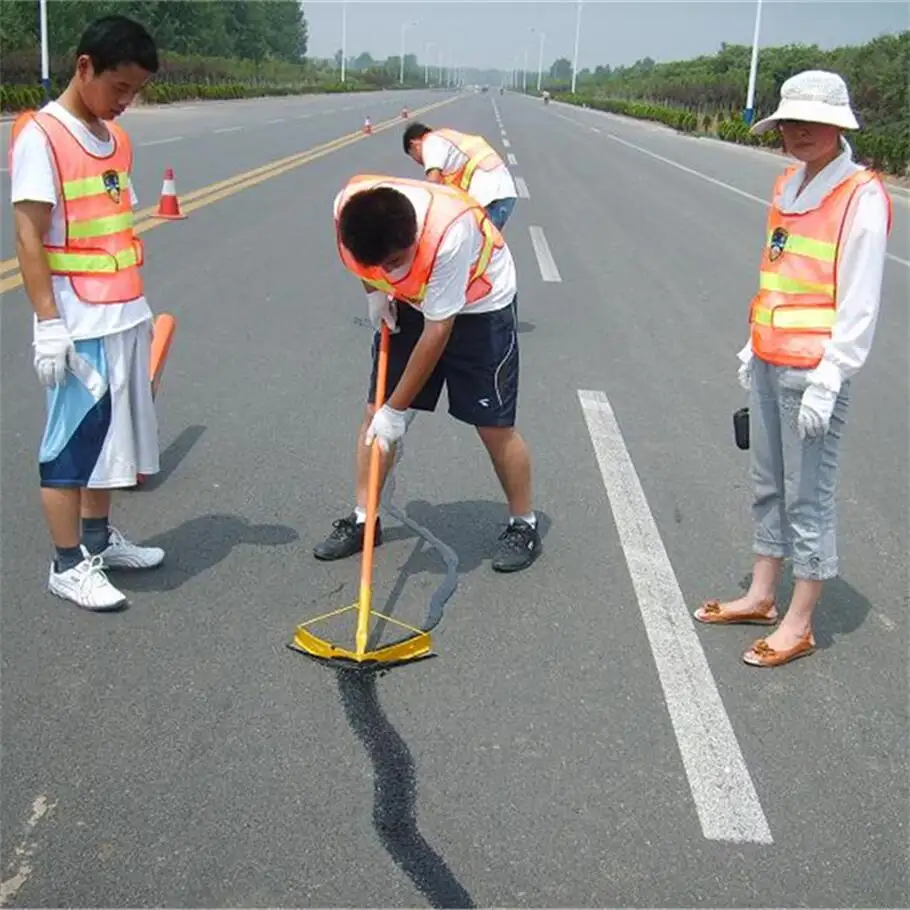 hot applied crack sealant for longitudinal fissures