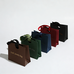 Bolsa de Papel Verde y Rosa con Impresión Personalizada para Joyería, Regalos, Manualidades y Compras, con Lazo y Logotipo Propio - Product Image 6