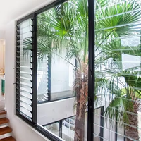 Fenêtre à persiennes en verre dépoli réglable pour salle de bain, avec fonction de ventilation et d'intimité, persiennes extérieures en aluminium et verre
