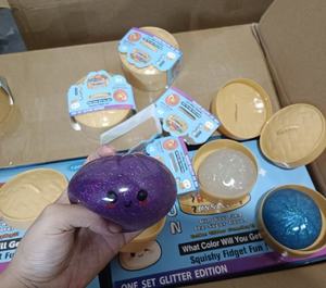 Nuovo Giocattolo Sensoriale Antistress Squishy a Forma di Raviolo con Polvere Dorata e Cristalli, Scatola a Sorpresa, Piccolo Panino al Vapore Spremibile, Regalo - Product Image 3