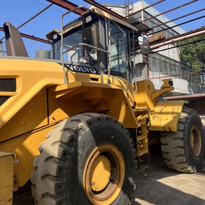 รถตักล้อยาง Volvo L105 มือสอง 17 ตัน สีเดิมจากโรงงาน รถตักหน้า Volvo L105 สำหรับขาย - Product Image 6