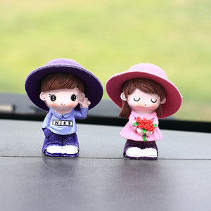 Figurines <span class=keywords><strong>de</strong></span> couple <span class=keywords><strong>de</strong></span> dessin animé mignonnes, <span class=keywords><strong>décoration</strong></span> intérieure <span class=keywords><strong>de</strong></span> voiture, artisanat, <span class=keywords><strong>décoration</strong></span> <span class=keywords><strong>de</strong></span> gâteaux, ornements en résine, artisanat - Product Image 1