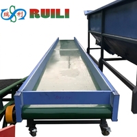 Table de tri automatique des déchets, plateforme de tri manuelle utilisée pour la ligne de production de lavage et de recyclage des bouteilles en PET et du plastique rigide