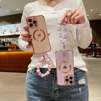 Étui de téléphone antichoc en TPU avec perles laser et bracelet, design de luxe, électroplaqué, compatible avec la recharge sans fil pour 16 Pro Max