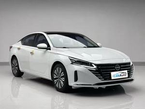 Venta Especial: Autos Nissan Usados Más Baratos, Nissan Altima 2022 2.0L XL de 5 Plazas, Interior Oscuro, Bajo Kilometraje, Techo Panorámico, Sedán Compacto - Product Image 3