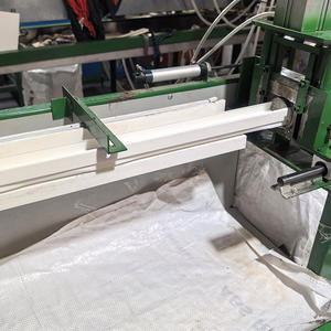 עמיד למים חרקים-הוכחה windproof חרק פרופילי פלסטיק עמיד אחריות לשנה 1 אחריות מפעל מחיר דלת איטום רצועה - Product Image 4