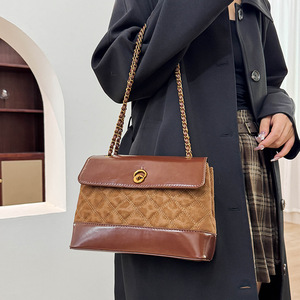 Nuevo Bolso de Mano Estilo Vintage, Bolso de Hombro Cruzado de Cadena Acolchado con Diamantes, Espacioso y Lujoso para Mujer - Product Image 2