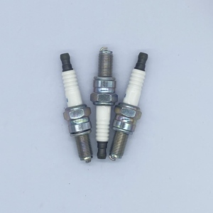 B9RC-8 Candela d'Accensione al Nichel per Auto a Benzina, Tipo CR9EB, Vendita all'Ingrosso di Fabbrica - Product Image 2