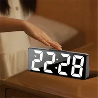 Jam Alarm Digital Cermin LED Daya Ganda USB Baterai Kontrol Suara Jam Pintar untuk Meja Samping Tempat Tidur Siswa