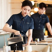 Vêtements de travail unisexes pour hommes et femmes en gros pour restaurant, café, bar, hôtel, serveur, serveuse, chemise à manches courtes