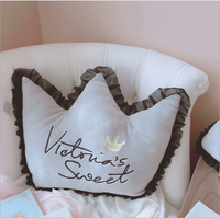 Oreiller en peluche personnalisé quantité minimale de commande bas conception personnalisée peluche mignon couronne noeud papillon oreiller en peluche logo personnalisé oreiller en peluche poupée