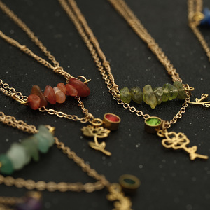 Kalung kristal penyembuhan batu alam, besi tahan karat Multi lapisan, kalung bunga lahir dan batu kelahiran - Product Image 4
