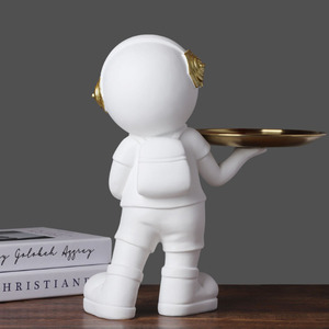 Bandeja de resina de astronauta, estatua ecológica, organizador de almacenamiento temático espacial, decoración única para el hogar/La Oficina, casco, regalo de ciencia ficción para llaves - Product Image 2