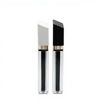 Tubes de brillant à lèvres carrés de haute conception Tubes d'emballage de baume à lèvres de brillant à lèvres uniques Conteneur de brillant à lèvres personnalisé OEM Vente en gros Rouge à lèvres
