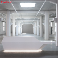 Meuble de bureau multifonctionnel avec pieds en Corian, comptoir d'accueil pour studios de yoga, comptoir d'information