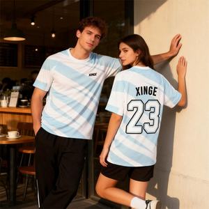 Camiseta Deportiva Unisex 2026, 100% Poliéster, Rayas, Estilo Boxy, Personalizable con Número Impreso en DTG, Talla Grande, Estilo Urbano - Product Image 2