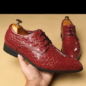 Latest Designers New Large Size Lace Up Red Blue Color Shiny Leather Shoes Men's Business Dress Shoes