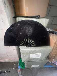 Abanico de Kung Fu Ecológico Grande de 33 cm, Artesanía de Bambú con Brillantina, Pintado a Mano, Artículo Promocional para Fiestas - Product Image 3