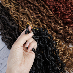 Extensiones de cabello sintético tipo rastas cortas Gypsy River Goddess con rizos, trenzas de ganchillo bohemias rizadas, rizos profundos naturales. - Product Image 5