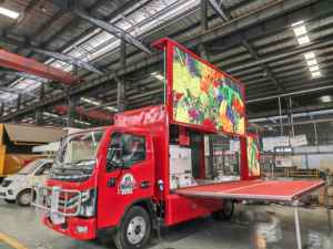 Véhicule publicitaire 4x2, écran LED mobile P5 pour publicité extérieure, véhicule équipé d'un écran LED monté sur camion - Product Image 4