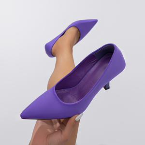 Chaussures à talons hauts de qualité supérieure 2025 pour femmes, style stiletto, bout pointu, simples, pour mariée ou demoiselle d'honneur, couleur rouge - Product Image 2