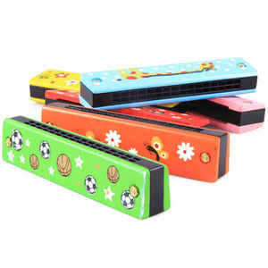 Harmonica en bois peinte en forme d'animal, instrument de musique pour l'apprentissage précoce et l'éveil musical - Product Image 1