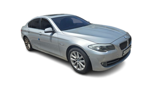 BMW 528i Berline d'occasion haut de gamme, provenance usine, approvisionnement mensuel 300-500 unités, essence, propulsion, titre propre, stock disponible - Product Image 2