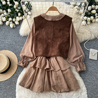 Ensemble deux pièces pour femmes, veste en faux daim vintage et robe à manches longues à volants, tenues élégantes pour les trajets quotidiens en automne
