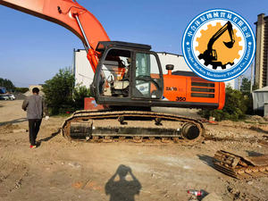 Japon Hitachi Zx350 35 tonnes pelle sur chenilles utilisée Hitachi machine robuste Zaxis 350 disponible à la vente - Product Image 5