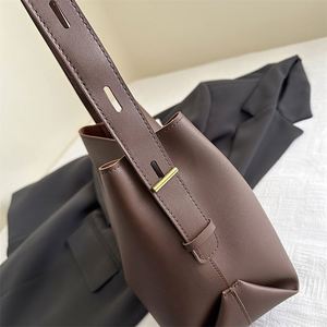 Women's New Fashion <b>Large</b> Capacity Leisure Travel Shoulder <b>Messenger</b> <b>Bag</b> Wide Shoulder Strap Wholesale Made PU - Product Image 5