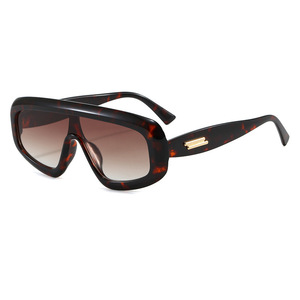 Shield <b>Sunglasses</b> Women Tortoise Frame <b>Gradient</b> Lenses UV400 Fashion Sun Protection Adult - Product Image 1
