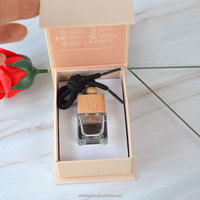 Bouteilles de parfum pour voiture en verre de forme carrée, pendentif, 8 ml, diffuseur de parfum vide pour voiture suspendu