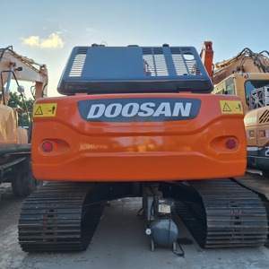 Excavadora Usada de Alto Nivel Doosan DX225LC-9C con Orugas de Goma, Equipo de Excavación Económico en Venta en el Almacén de Shanghái - Product Image 4